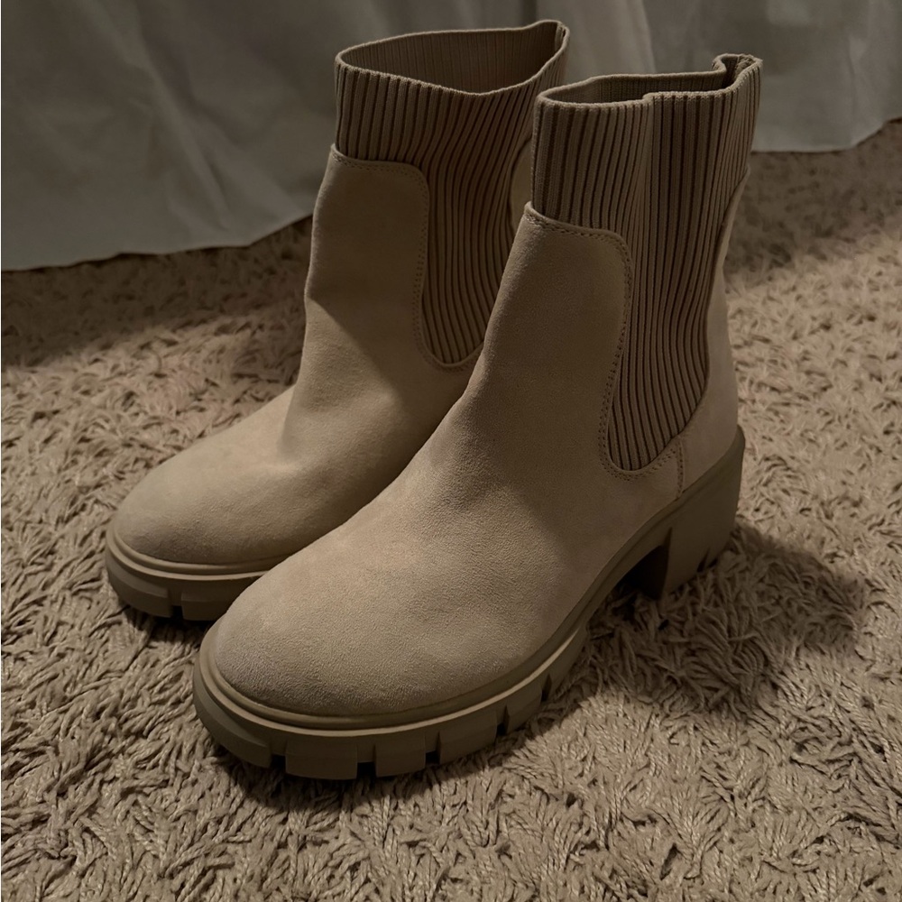Sincerely Jules Beige Ankle Booties